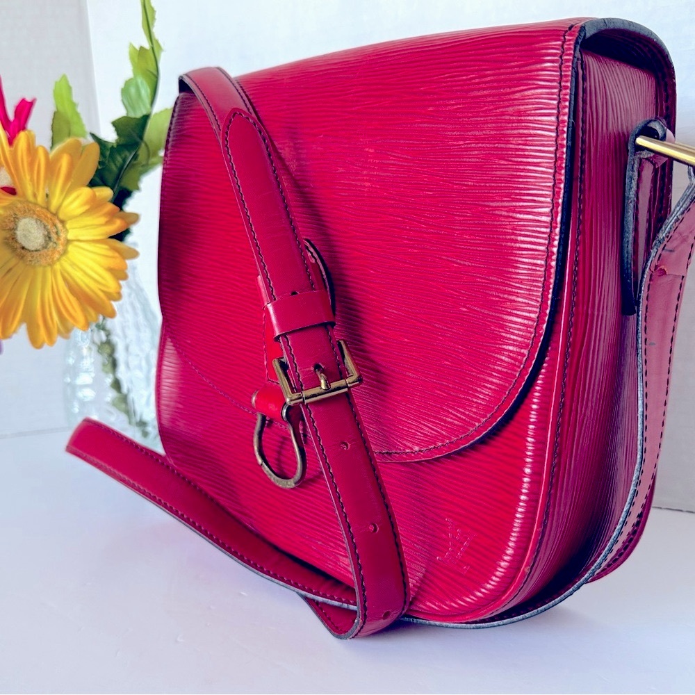 ❌🔥SALE❌PRICE DROP ❌AUTHENTIC Louis Vuitton Epi Saint Cloud /Crossbody Bag. - Picture 6 of 17